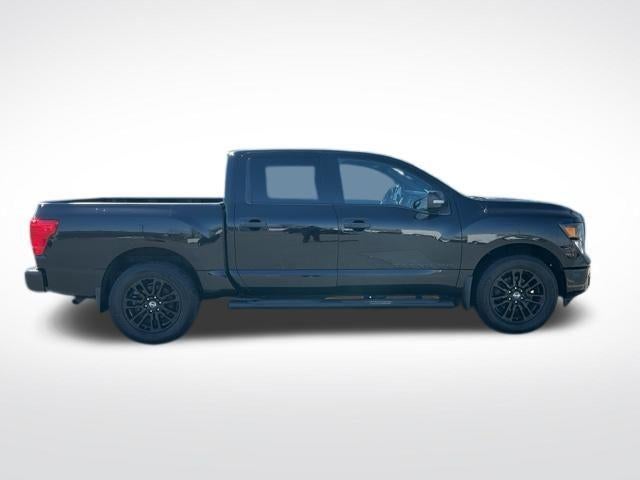 2018 Nissan Titan 4x4 Crew Cab SV