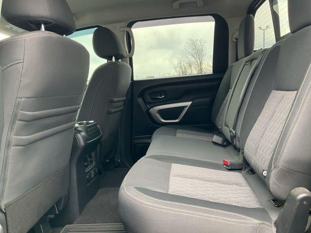 2021 Nissan TITAN 4x4 Crew Cab SV