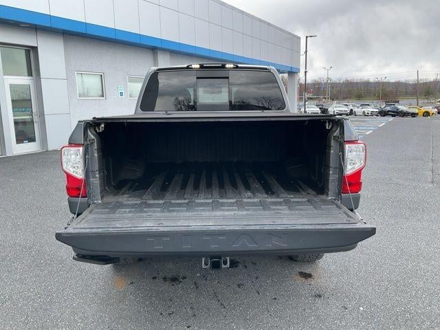 2021 Nissan TITAN 4x4 Crew Cab SV