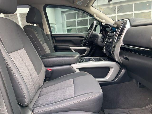 2021 Nissan TITAN 4x4 Crew Cab SV