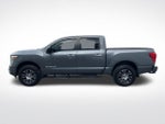 2021 Nissan Titan 4x4 Crew Cab SV