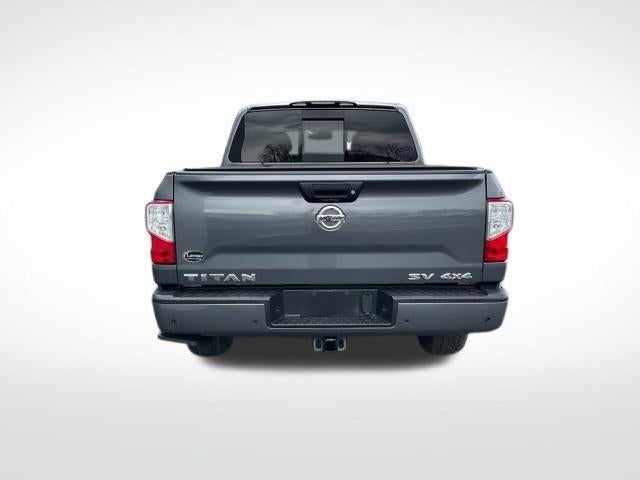2021 Nissan Titan 4x4 Crew Cab SV