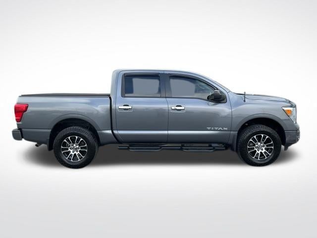 2021 Nissan Titan 4x4 Crew Cab SV