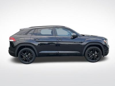 2023 Volkswagen Atlas Cross Sport 2.0T SEL R-Line Black 4MOTION