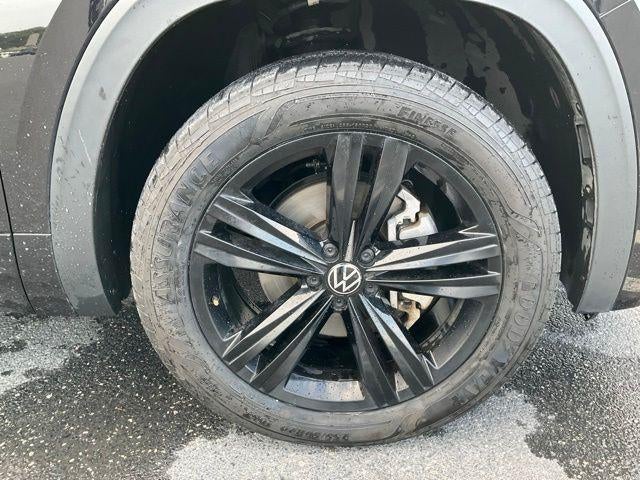 2023 Volkswagen Atlas Cross Sport 2.0T SEL R-Line Black 4MOTION