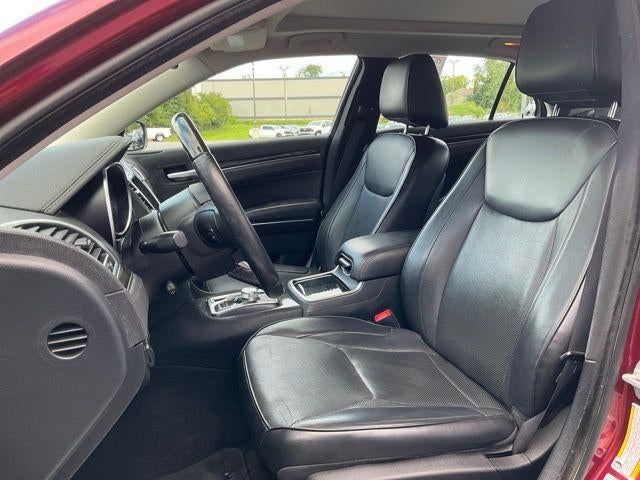 2016 Chrysler 300C 4dr Sdn 300C RWD