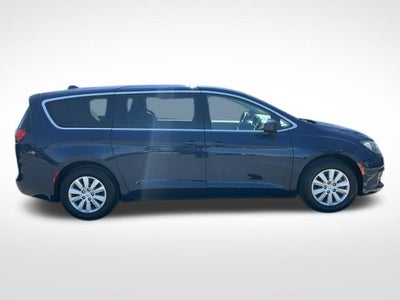 2018 Chrysler Pacifica L FWD