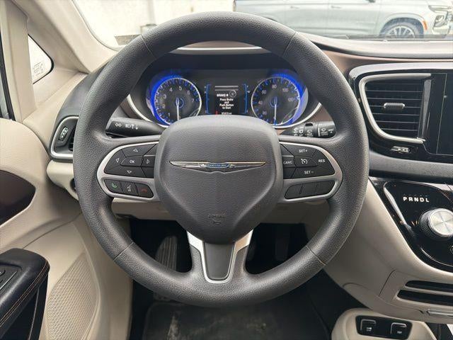 2017 Chrysler Pacifica Touring FWD