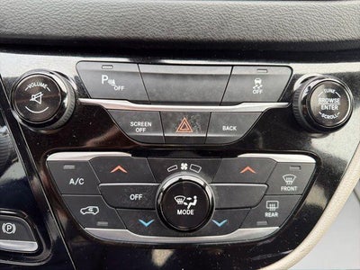 2017 Chrysler Pacifica Touring FWD