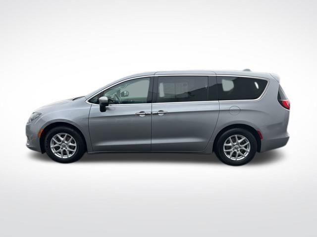 2017 Chrysler Pacifica Touring FWD