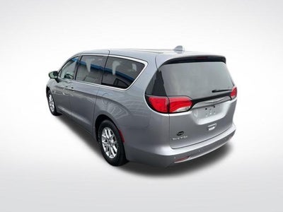 2017 Chrysler Pacifica Touring FWD