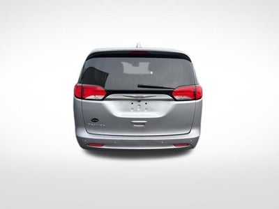 2017 Chrysler Pacifica Touring FWD