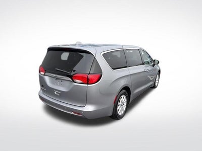 2017 Chrysler Pacifica Touring FWD