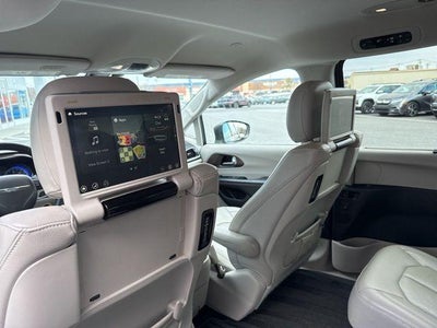 2017 Chrysler Pacifica Touring-L Plus FWD