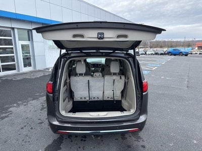 2017 Chrysler Pacifica Touring-L Plus FWD