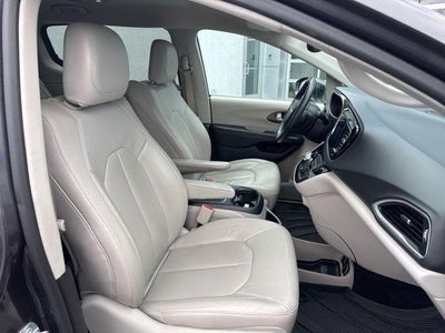 2017 Chrysler Pacifica Touring-L Plus FWD