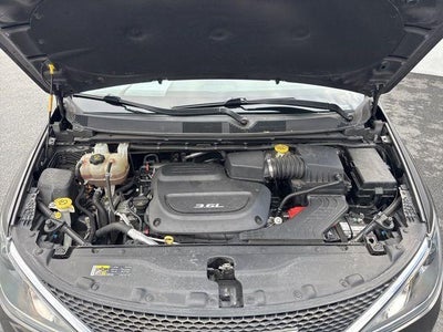 2017 Chrysler Pacifica Touring-L Plus FWD