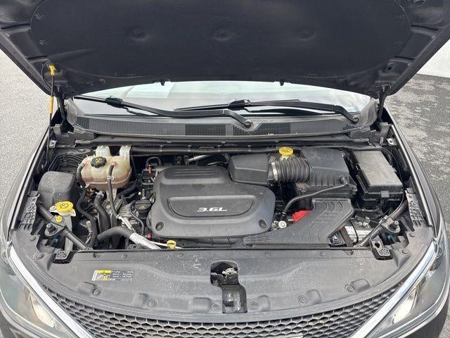 2017 Chrysler Pacifica Touring-L Plus FWD