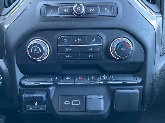 2024 Chevrolet Silverado 2500 HD Crew Cab Standard Box 4-Wheel Drive Custom