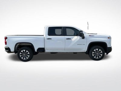 2024 Chevrolet Silverado 2500 HD Crew Cab Standard Box 4-Wheel Drive Custom