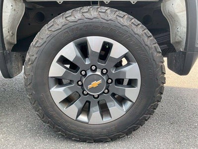 2024 Chevrolet Silverado 2500 HD Crew Cab Standard Box 4-Wheel Drive Custom