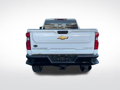 2022 Chevrolet Silverado 2500 HD Crew Cab Standard Box 4-Wheel Drive Custom
