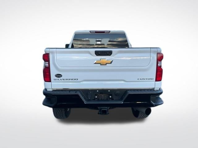 2022 Chevrolet Silverado 2500 HD Crew Cab Standard Box 4-Wheel Drive Custom