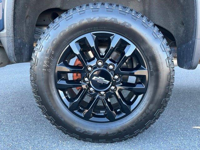 2022 Chevrolet Silverado 2500 HD Crew Cab Standard Box 4-Wheel Drive LTZ