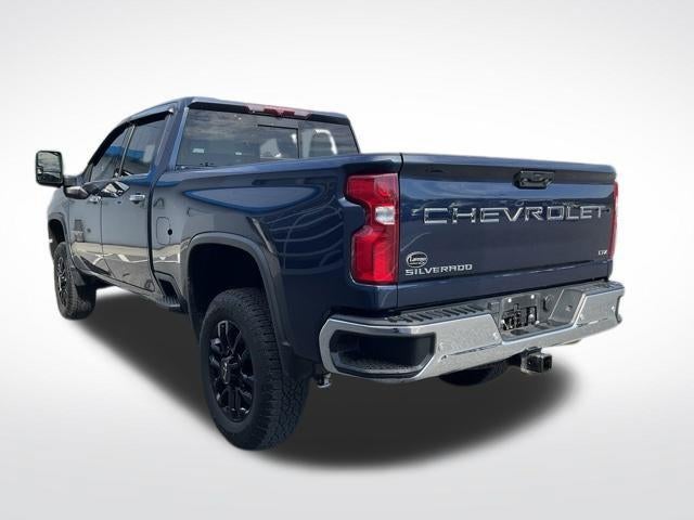 2022 Chevrolet Silverado 2500 HD Crew Cab Standard Box 4-Wheel Drive LTZ
