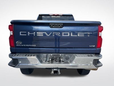 2022 Chevrolet Silverado 2500 HD Crew Cab Standard Box 4-Wheel Drive LTZ