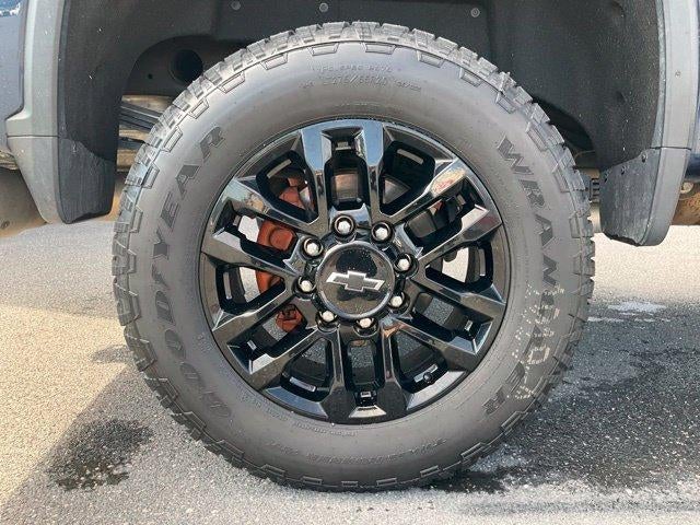 2022 Chevrolet Silverado 2500 HD Crew Cab Standard Box 4-Wheel Drive LTZ