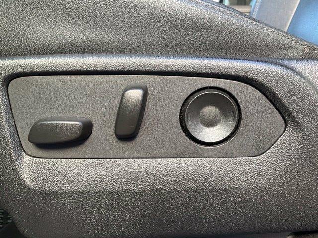 2025 Chevrolet Silverado 1500 Crew Cab Short Box 4-Wheel Drive RST