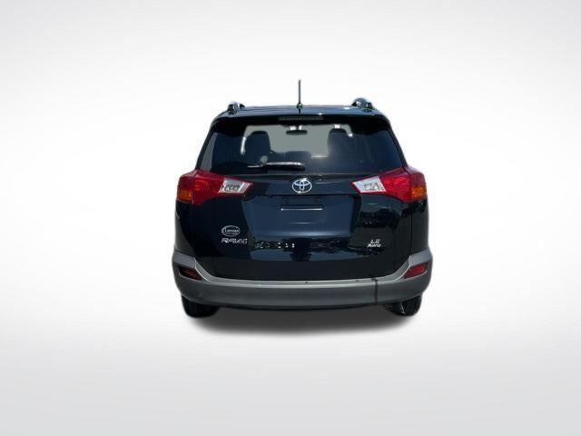 2015 Toyota RAV4 AWD 4dr LE (Natl)