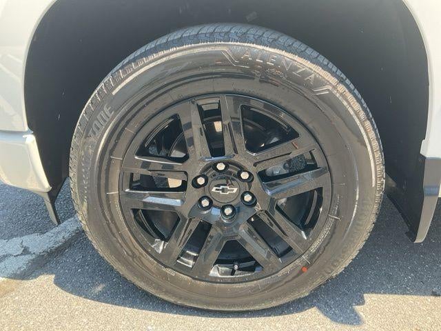 2024 Chevrolet Silverado 1500 Crew Cab Short Box 2-Wheel Drive Custom