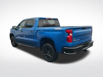 2022 Chevrolet Silverado 1500 Crew Cab Short Box 4-Wheel Drive Custom Trail Boss