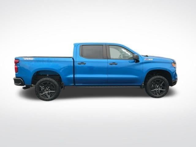 2022 Chevrolet Silverado 1500 Crew Cab Short Box 4-Wheel Drive Custom Trail Boss