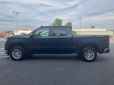 2023 Chevrolet Silverado 1500 Crew Cab Short Box 4-Wheel Drive LT 2FL