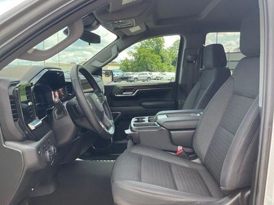 2024 Chevrolet Silverado 1500 Crew Cab Short Box 4-Wheel Drive LT 2FL