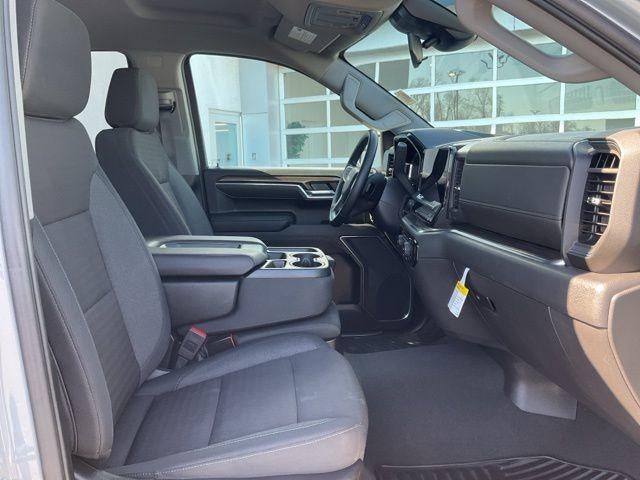 2024 Chevrolet Silverado 1500 Crew Cab Short Box 4-Wheel Drive LT 2FL