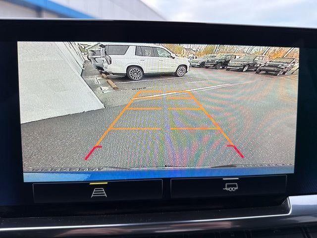 2024 Chevrolet Silverado 1500 Crew Cab Short Box 4-Wheel Drive LT 2FL