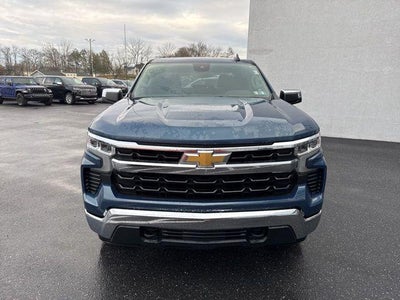 2024 Chevrolet Silverado 1500 Crew Cab Short Box 4-Wheel Drive LT 2FL