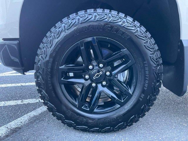 2026 Chevrolet Silverado 1500 Crew Cab Short Box 4-Wheel Drive Custom Trail Boss
