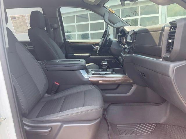 2022 Chevrolet Silverado 1500 Crew Cab Standard Box 4-Wheel Drive RST