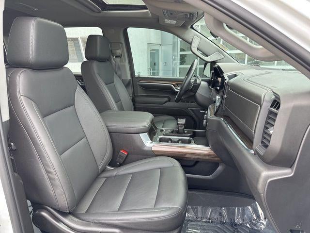 2024 Chevrolet Silverado 1500 Crew Cab Short Box 4-Wheel Drive LT Trail Boss