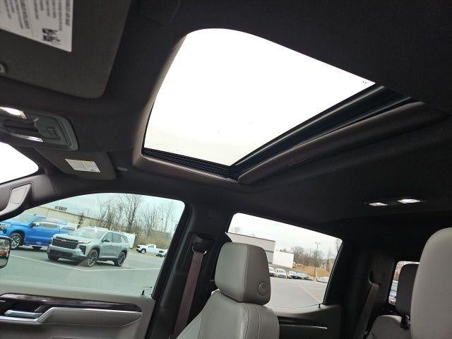 2022 Chevrolet Silverado 1500 Crew Cab Standard Box 4-Wheel Drive LTZ