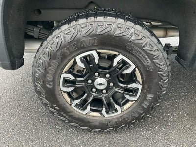 2023 Chevrolet Silverado 1500 Crew Cab Short Box 4-Wheel Drive ZR2