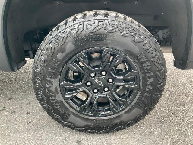 2024 Chevrolet Silverado 1500 Crew Cab Short Box 4-Wheel Drive ZR2