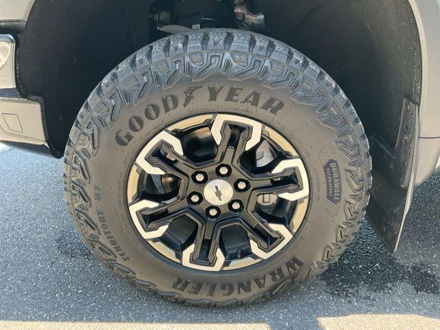 2025 Chevrolet Silverado 1500 Crew Cab Short Box 4-Wheel Drive ZR2