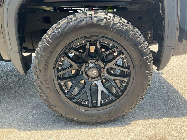2024 GMC Sierra 1500 Crew Cab Short Box 4-Wheel Drive Pro