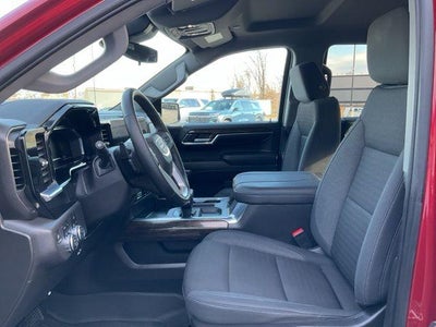 2024 GMC Sierra 1500 Crew Cab Short Box 4-Wheel Drive Elevation 3SB